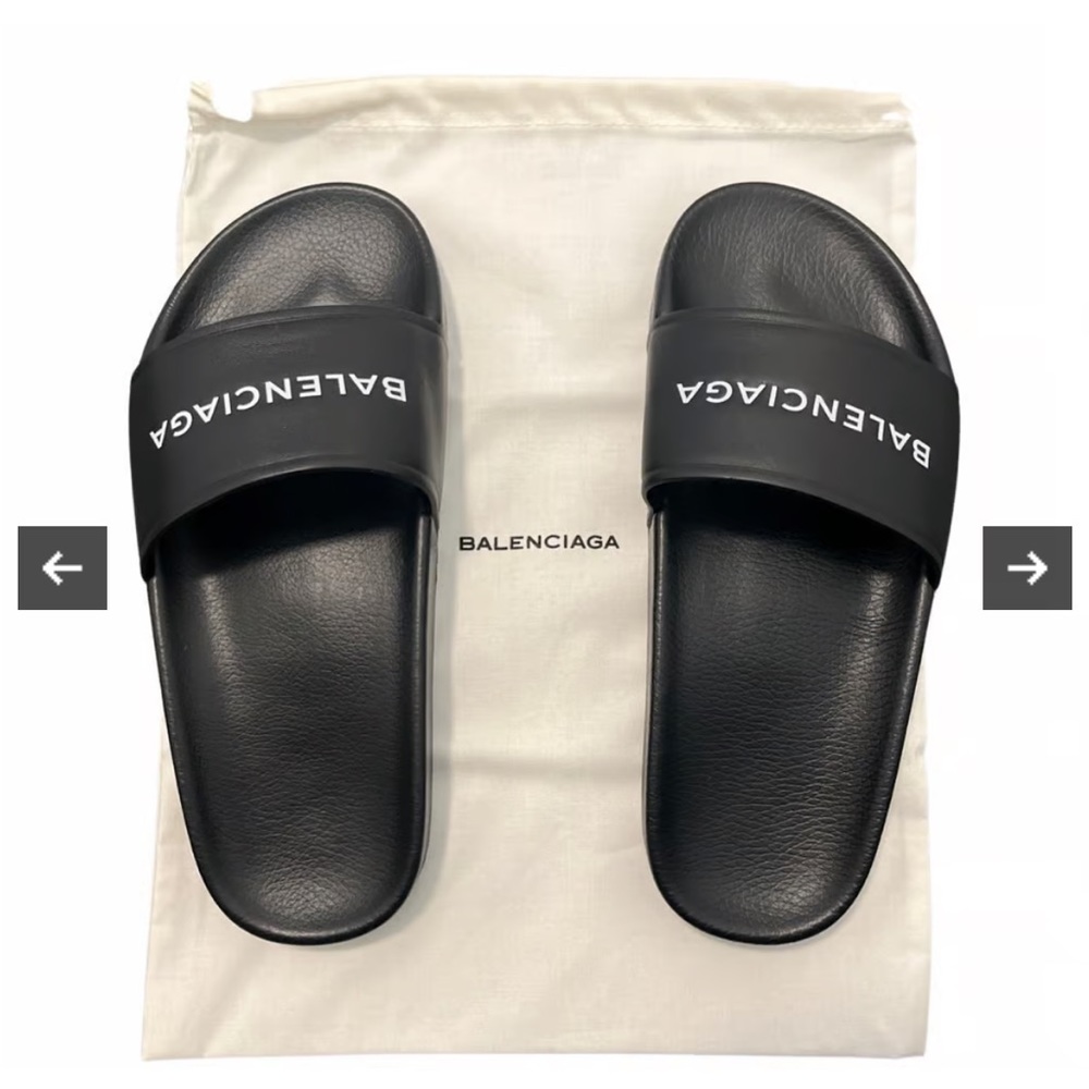 Balenciaga
Mules
Slightly loved. Just needs a wet cloth cleaning 
Black, Plastic